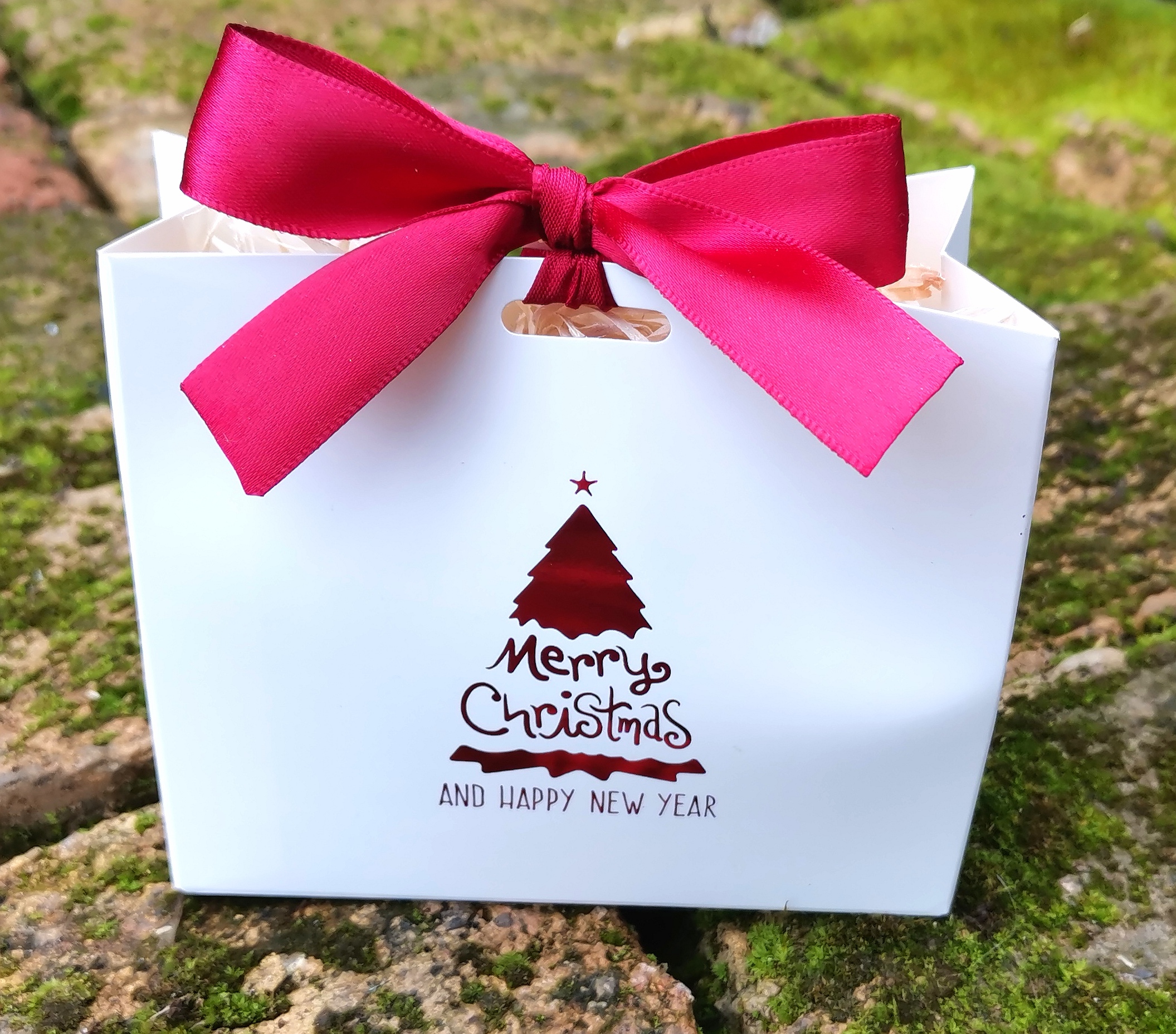 Fehér-Piros színű ,,Merry Christmas,, ajándékcsomag 6-darab fűszerkeverék válogatással - Image 2